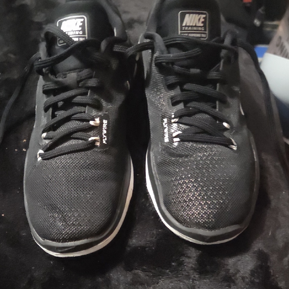 Nike Men's Black Athletic Sneakers
